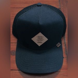 DJIINS SnapBack hat